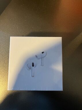 Apple AirPods Pro (White) with MagSafe Charging Case - Boxed